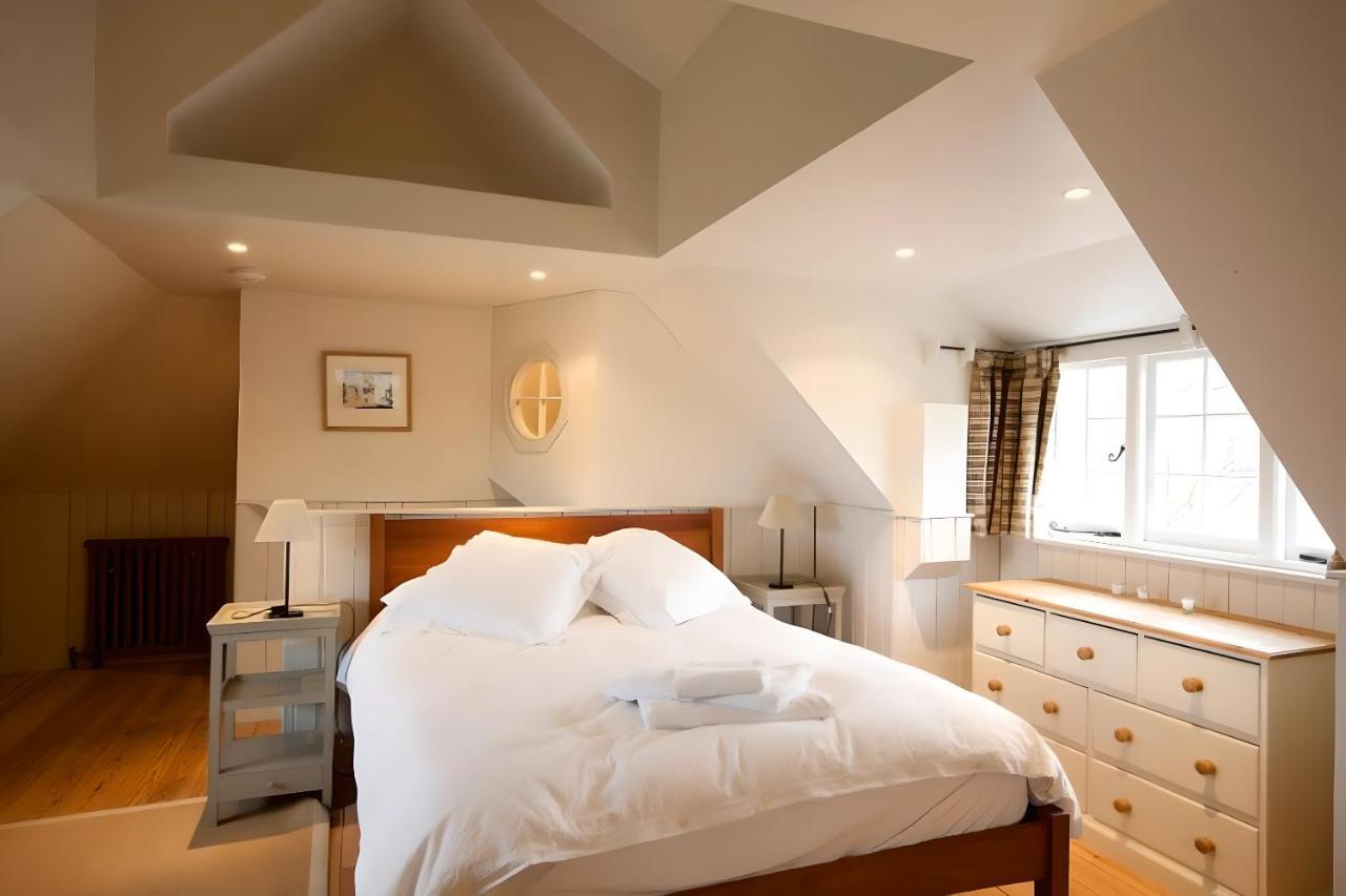 פרשווטר The Lodge: Adorable, Romantic Thatched Cottage מראה חיצוני תמונה